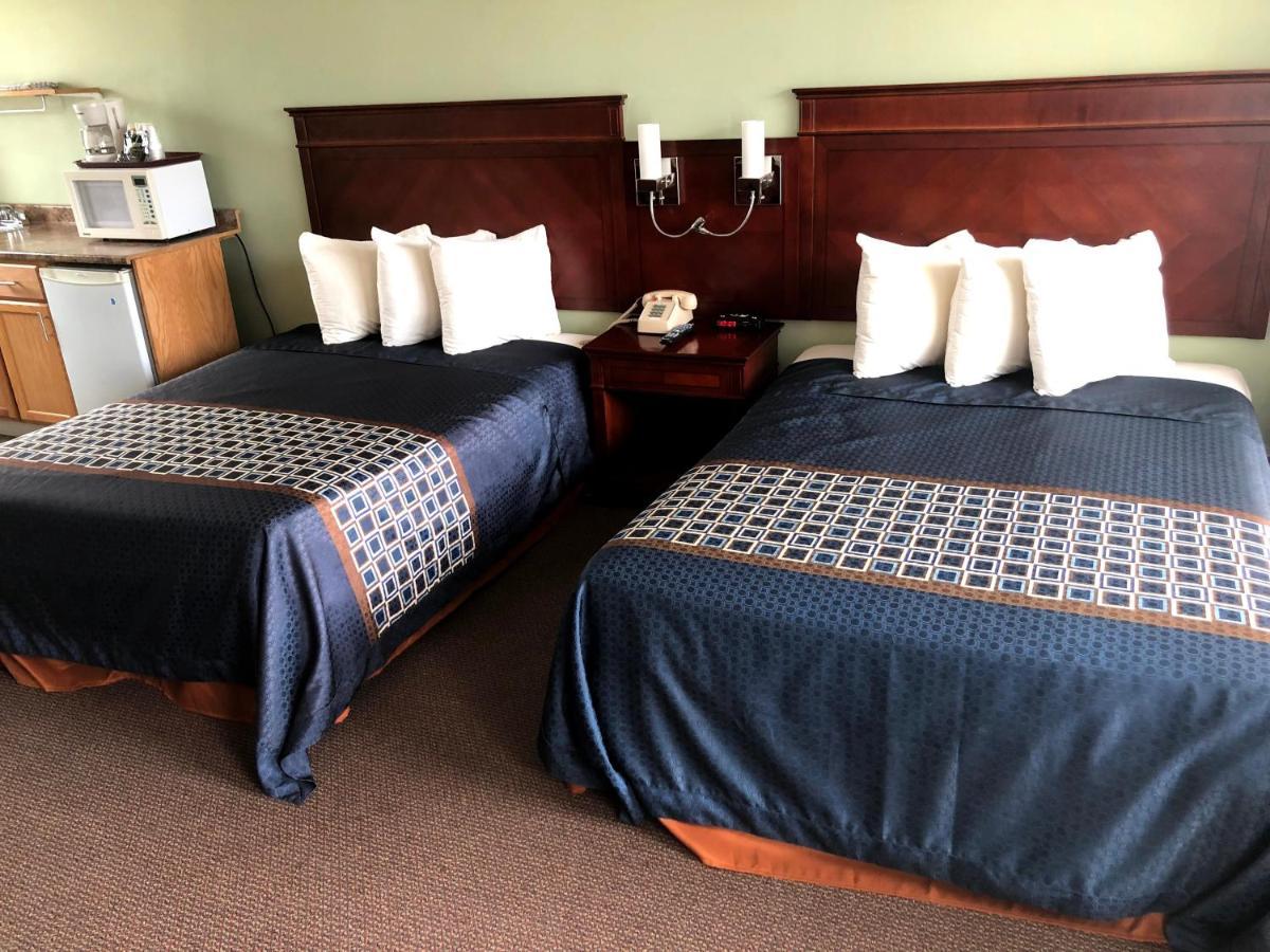 Perth Plaza Inn & Suites Dış mekan fotoğraf