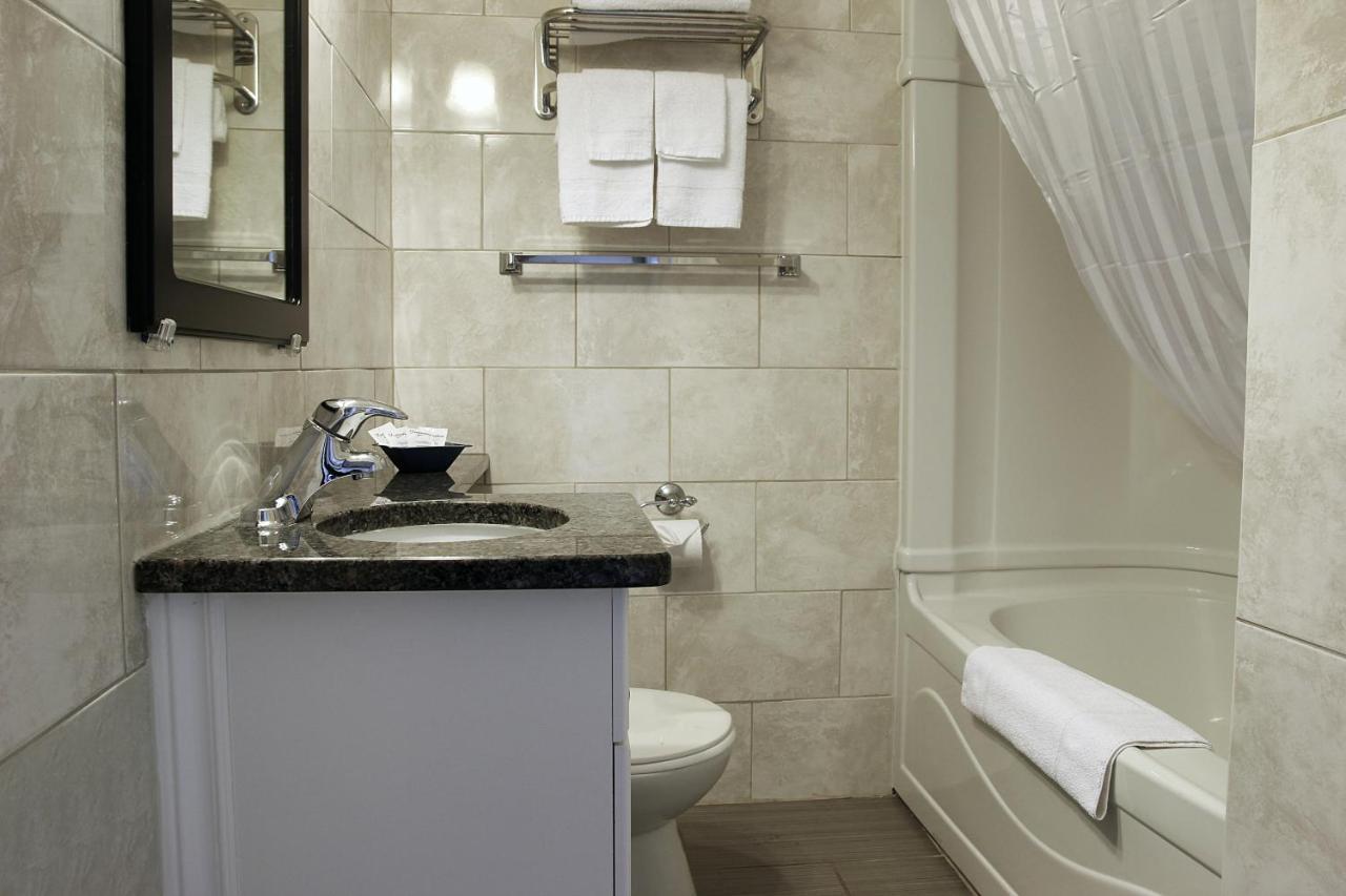 Perth Plaza Inn & Suites Dış mekan fotoğraf