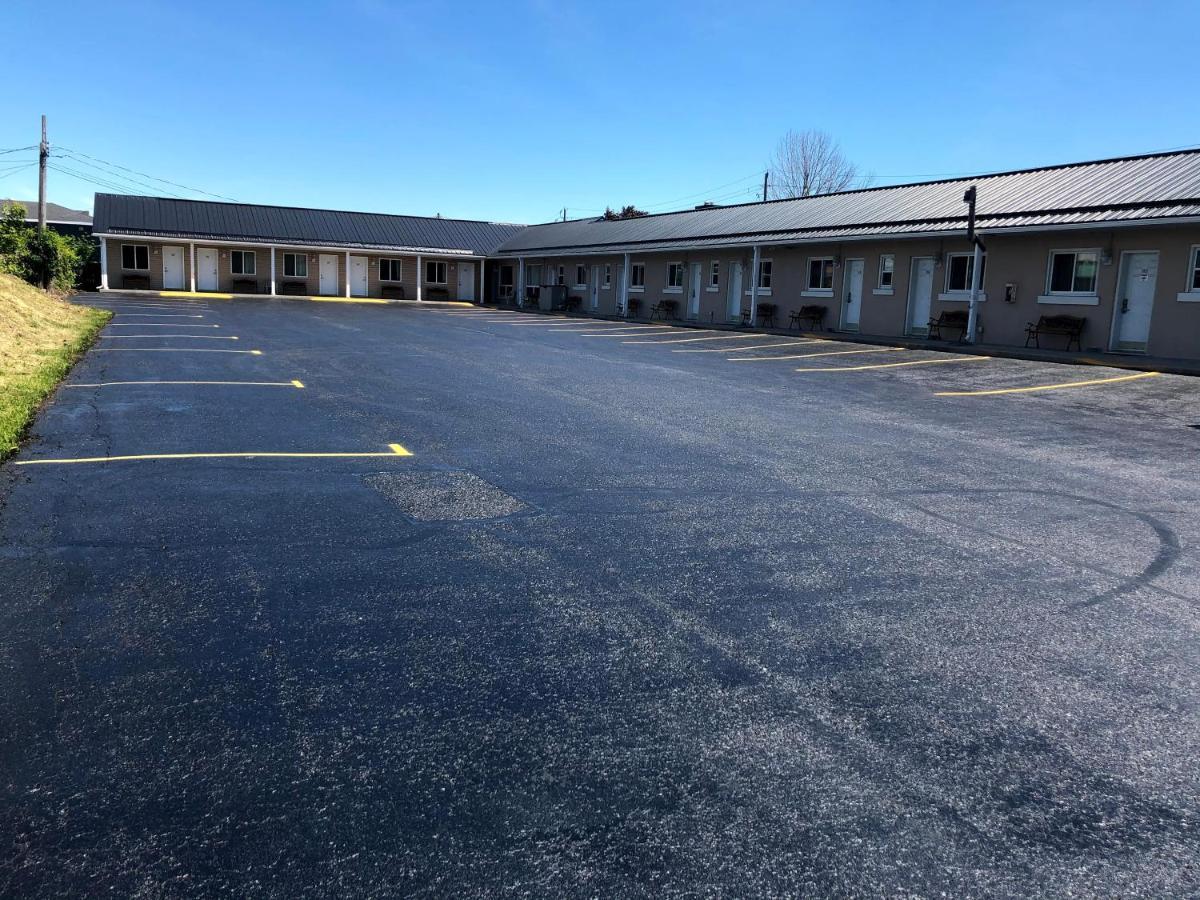 Perth Plaza Inn & Suites Dış mekan fotoğraf