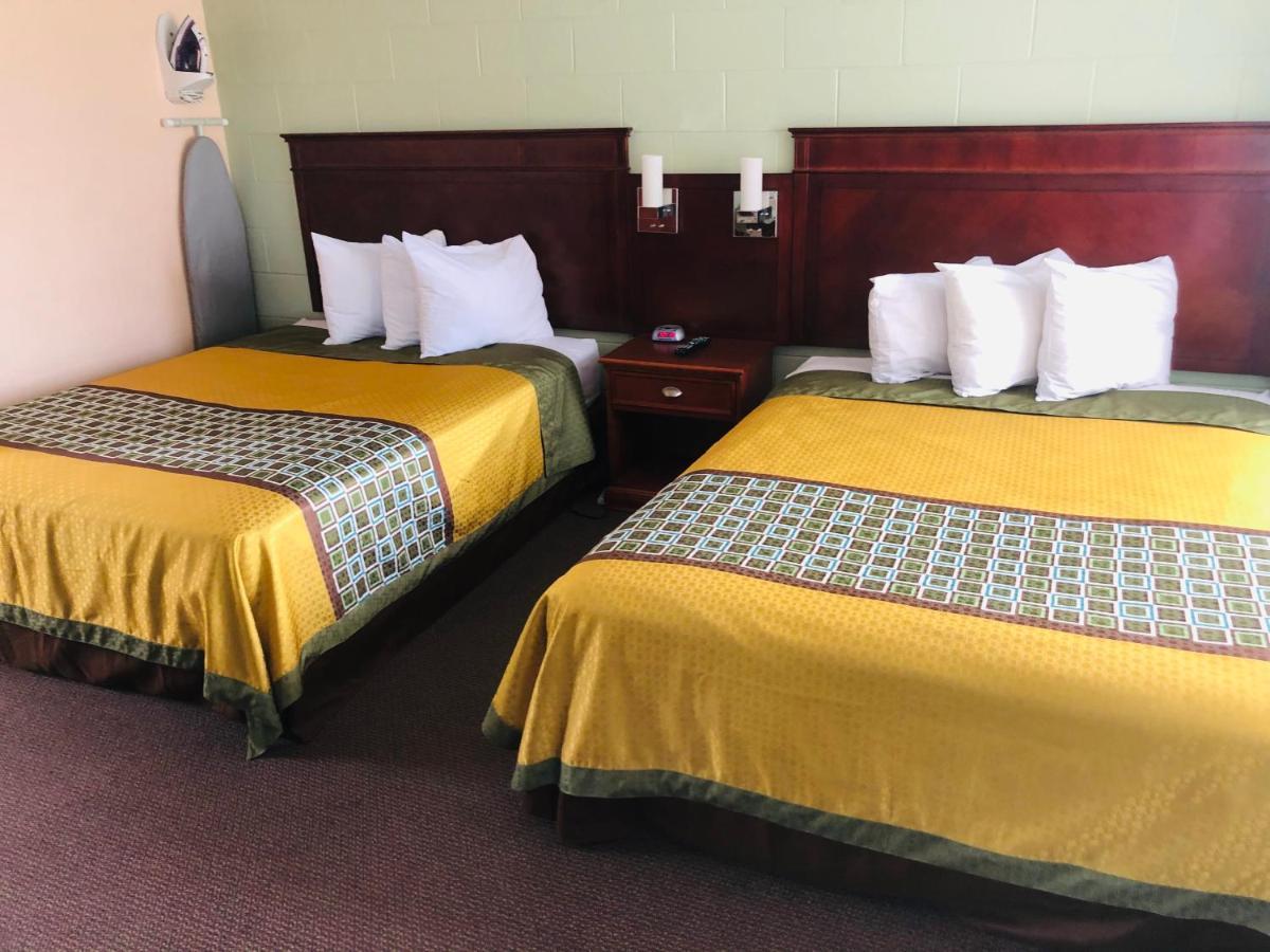 Perth Plaza Inn & Suites Dış mekan fotoğraf