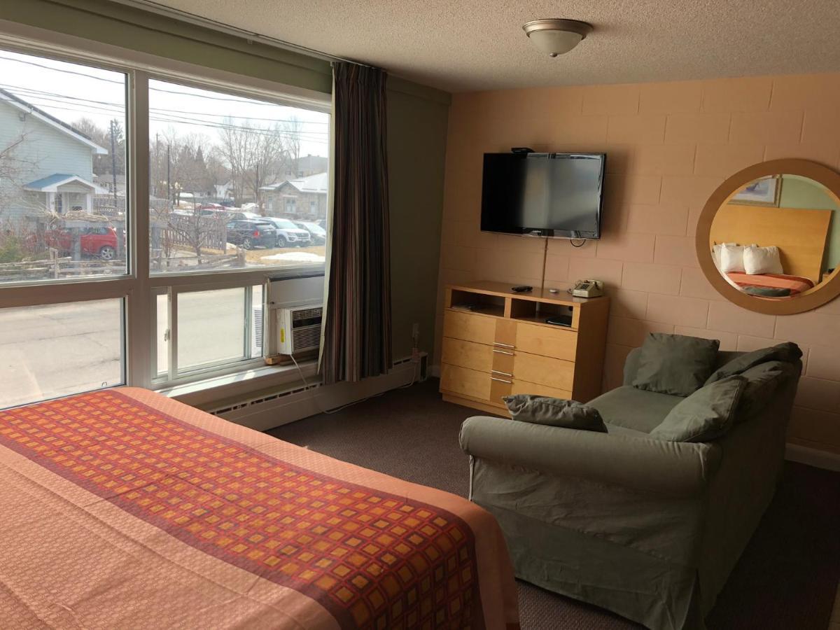 Perth Plaza Inn & Suites Dış mekan fotoğraf